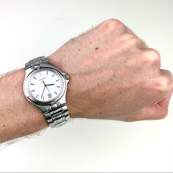 Gucci 9040M Watch - Picture 3 of 7